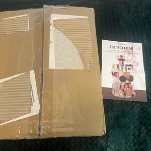 Syntus 360° Rotating Cosmetic Organizer - Clear